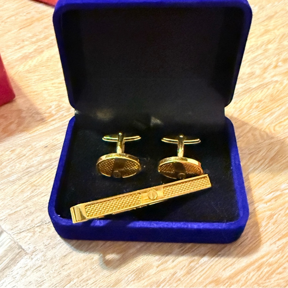 Dunhill set of cufflinks and clip-on tie